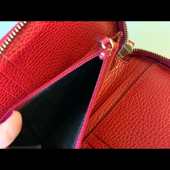 Authentic Gucci Wallet Zip Red Pebbled Leather GG - Picture 7 of 13